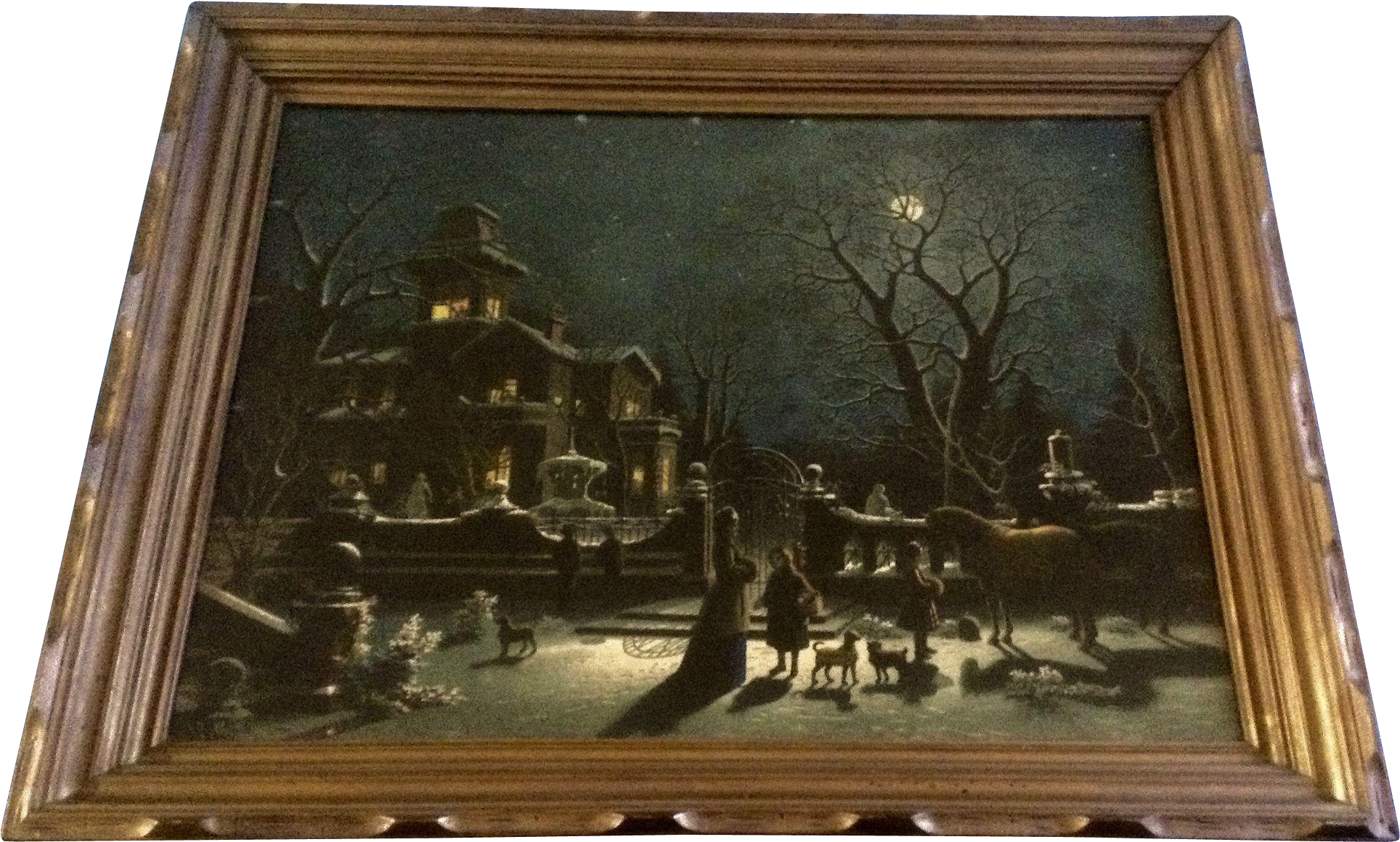 維多利亞時代夜景畫作 壁紙 — 一個月光照耀的冬夜場景描繪了一座宏偉的雪白豪宅，窗戶透出溫暖的光芒，人物和狗聚集在庭院中的一匹馬附近。
