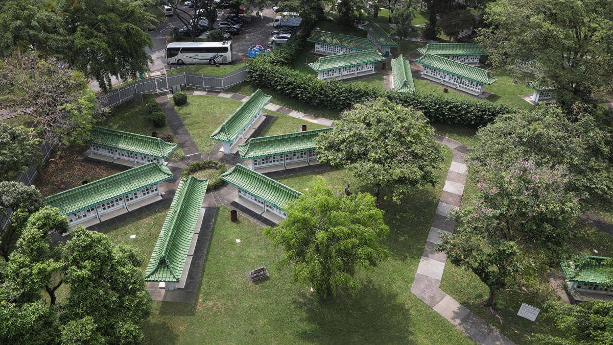星形傳統建築，周圍環繞著綠樹和小徑。