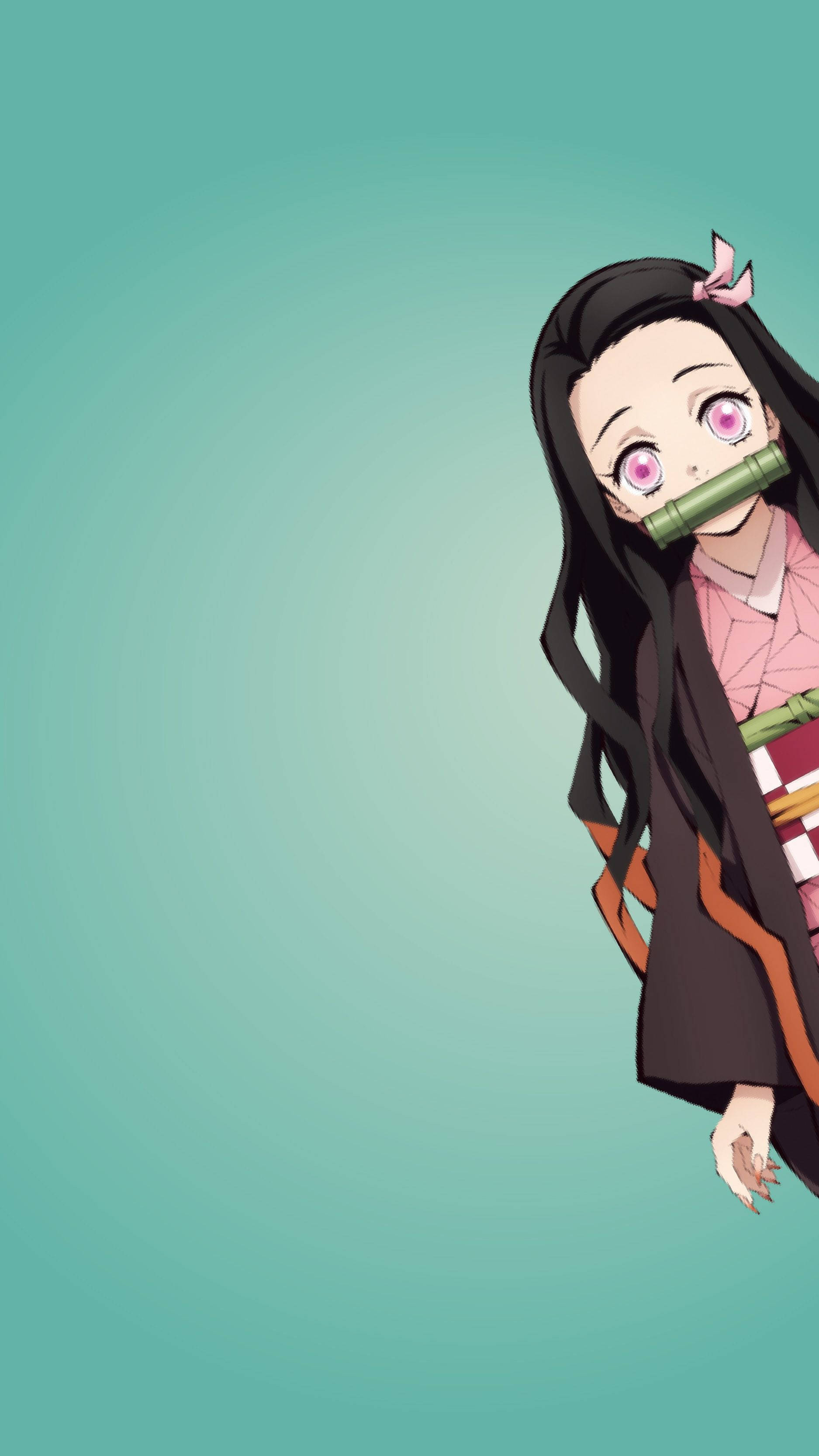 綾瀨奈子手機圖案 偷窺視角 壁紙 — 一個開心的動漫女孩，長長的黑髮和粉紅色的眼睛，從右側探出頭來，拿著一個竹製口塞，背景是柔和的青綠色漸變。