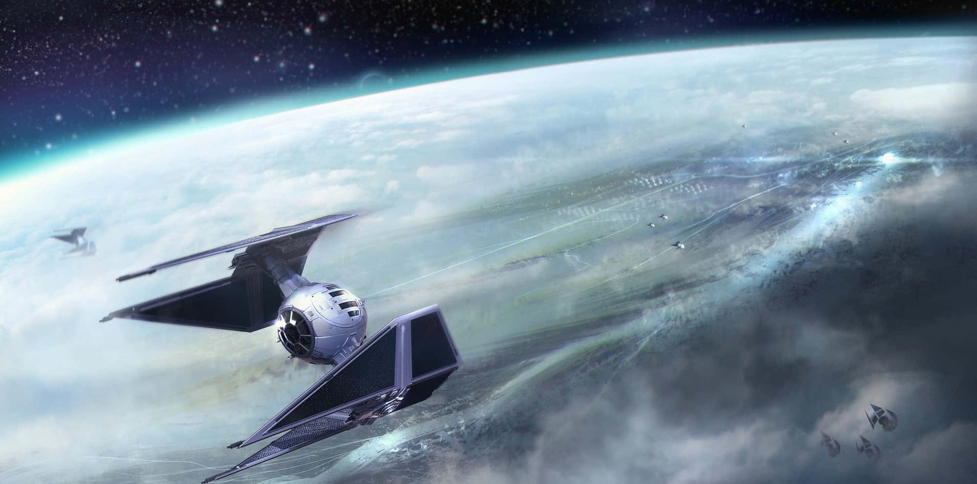 繁星織就的太空之美 壁紙 — 一架流線型的TIE戰鬥機在星球漩渦狀雲層和發光城市景觀上方的星空中翱翔。