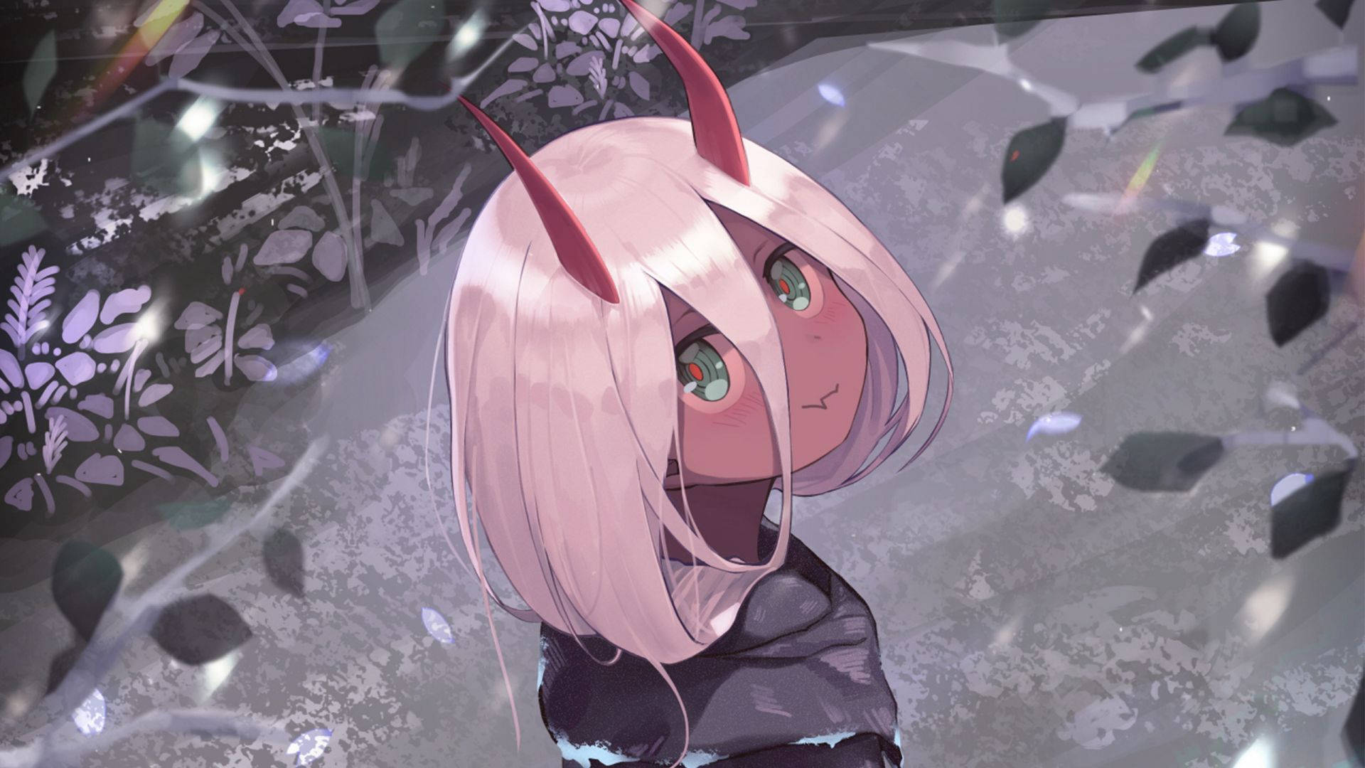 美學動漫頭像：Zero Two 壁紙 — 一位粉紅色頭髮、紅色角的動漫女孩，透過破碎的玻璃表面向上凝視，周圍有落葉和發光的燈光。