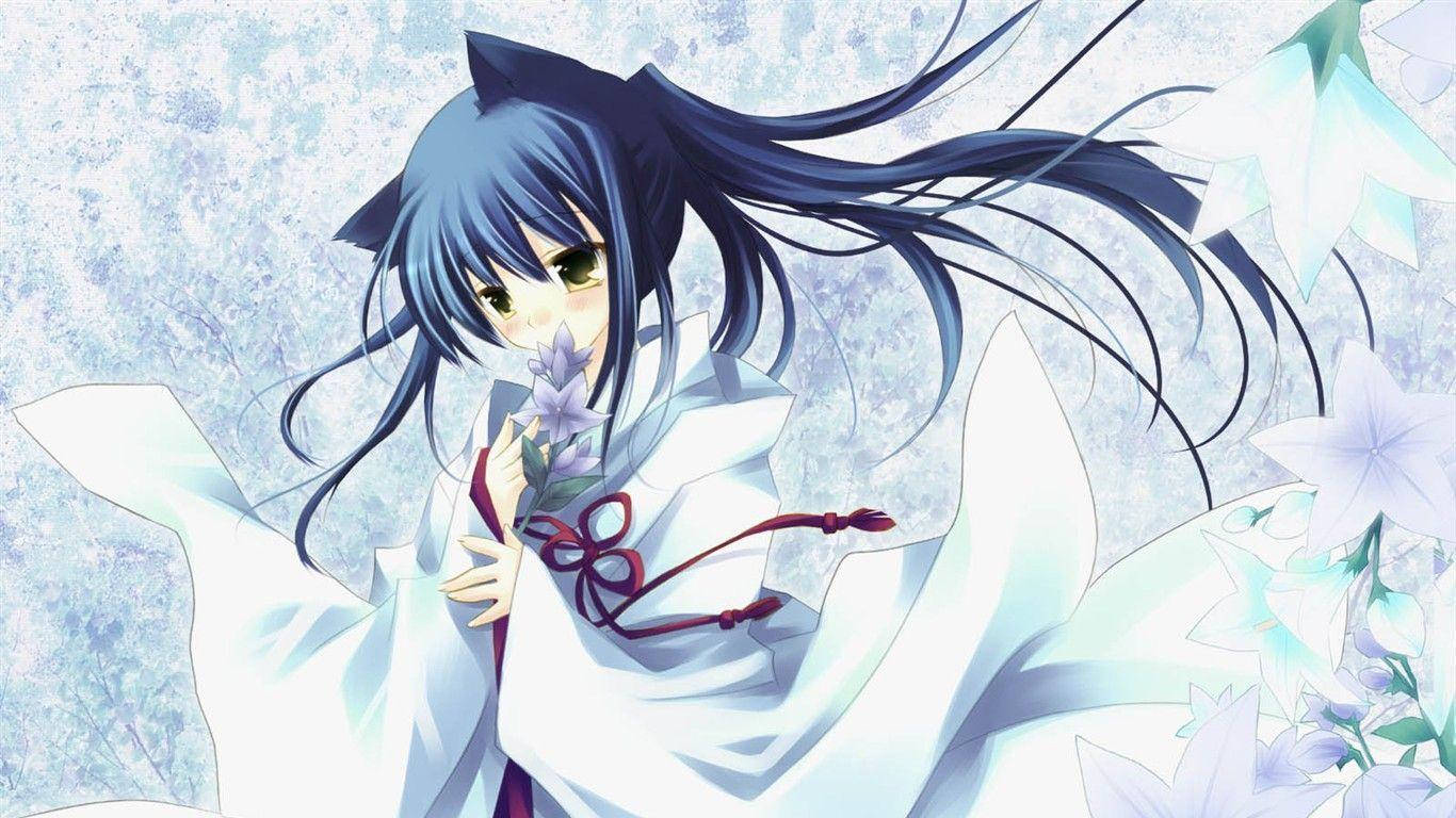 藍髮貓耳動漫少女，身穿白色和服，手持紫色花朵。