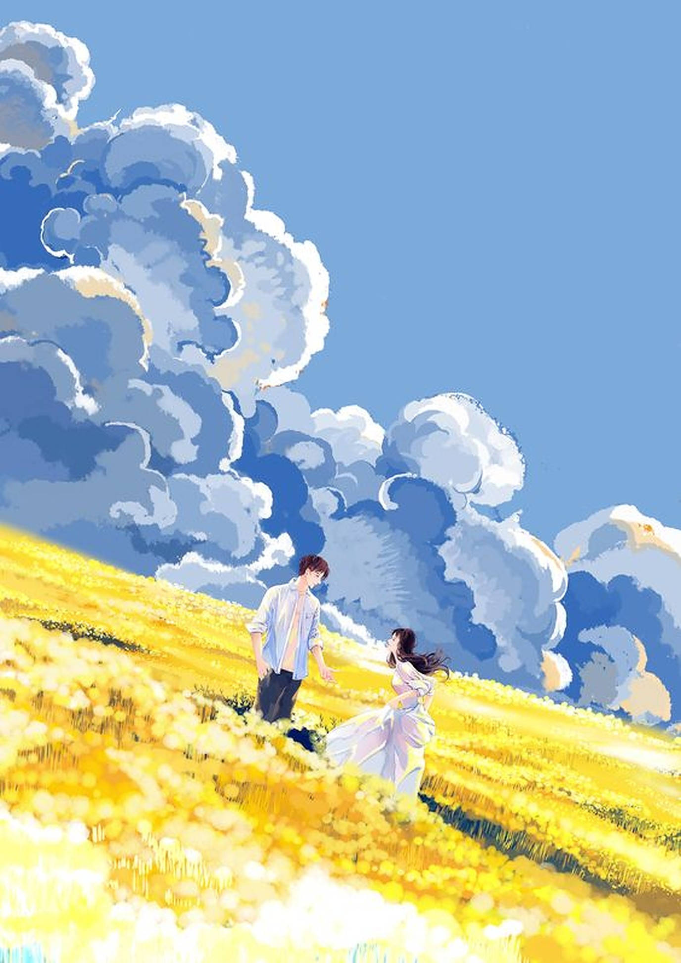 美麗愛情藝術 壁紙 — 一對情侶在陽光照耀的金色田野中漫步，頭頂是廣闊的藍天和蓬鬆的白雲。