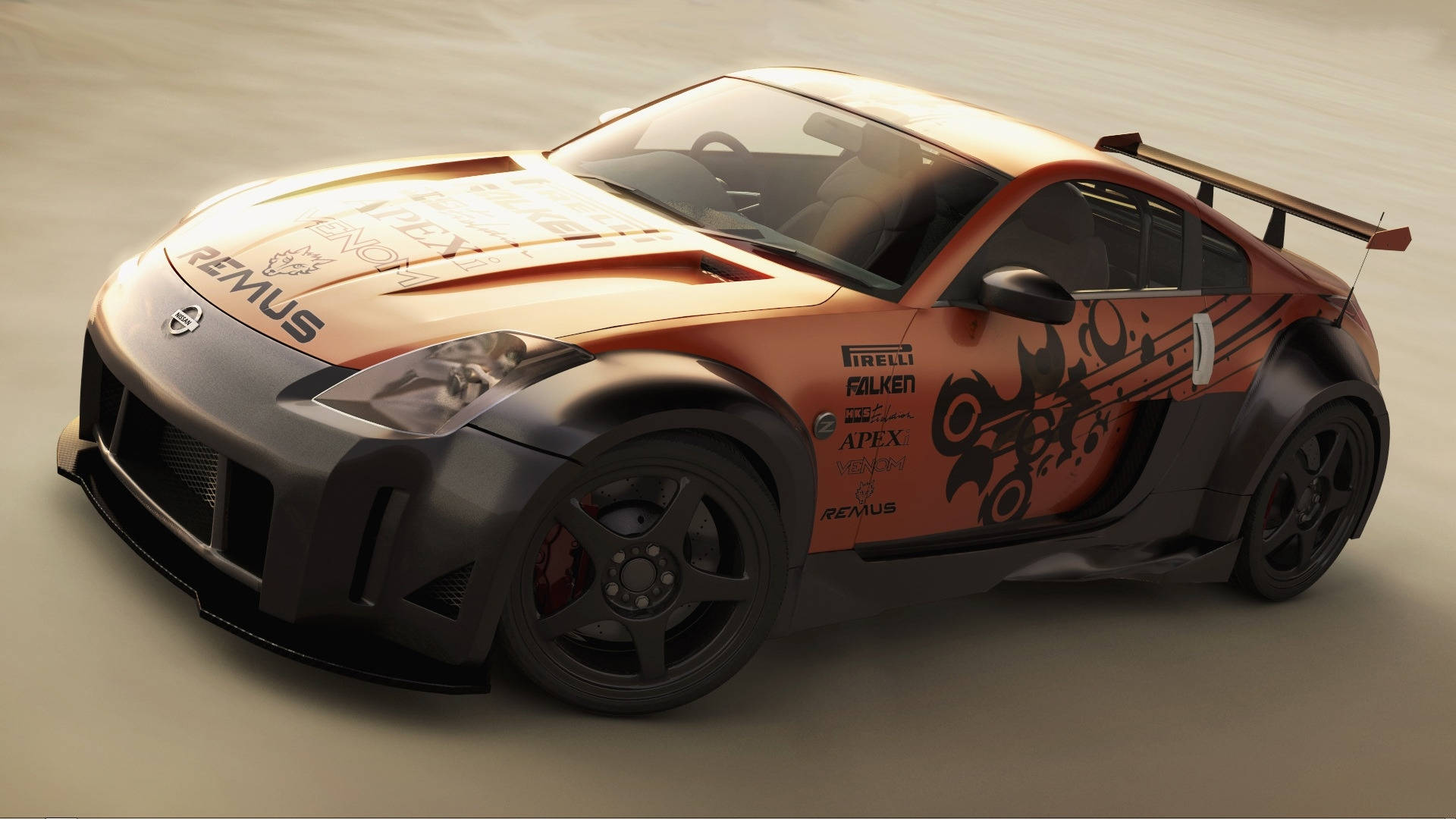 美麗的 Nissan 350z 主題 壁紙 — 一輛帶有贊助商貼紙和後尾翼的時尚橙色和黑色日產350Z賽車在光滑的攝影棚地板上滑行。
