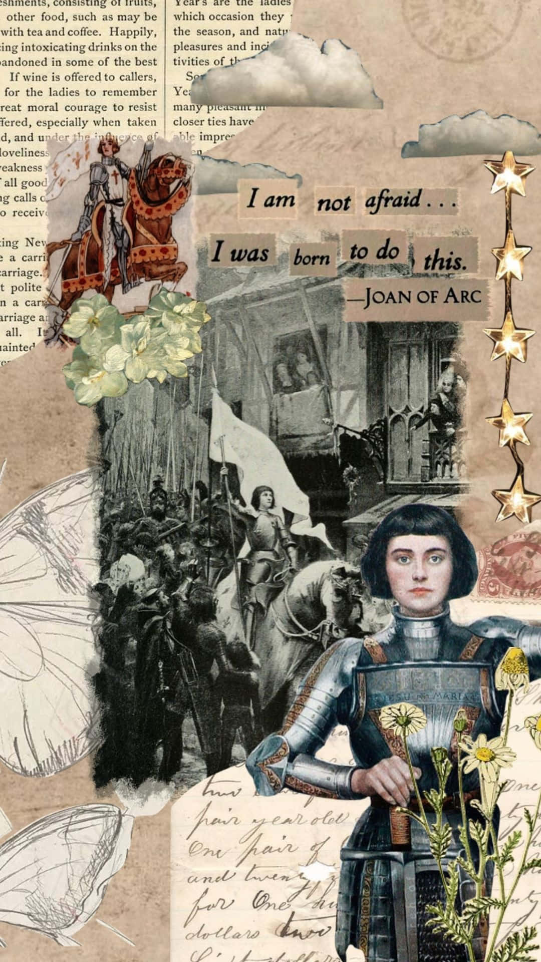 聖女貞德勇氣 壁紙 — 一幅拼貼藝術作品，描繪聖女貞德身穿盔甲手持鮮花，並帶有撕破的書頁和星星圖案。
