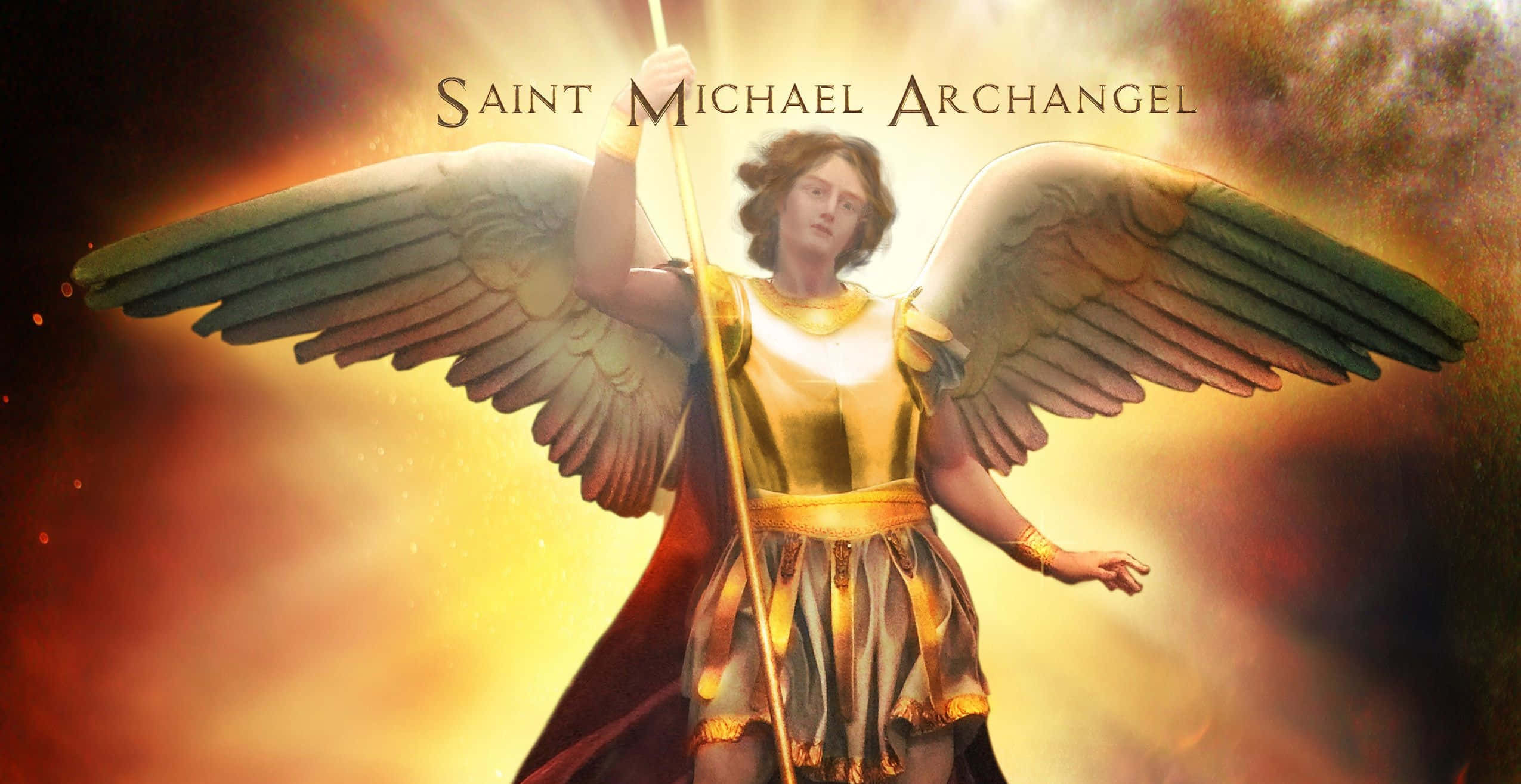 Saint Michael 桌布 壁紙 — 聖米迦勒大天使展開翅膀，手持發光之劍，立於火紅金色天空之中。