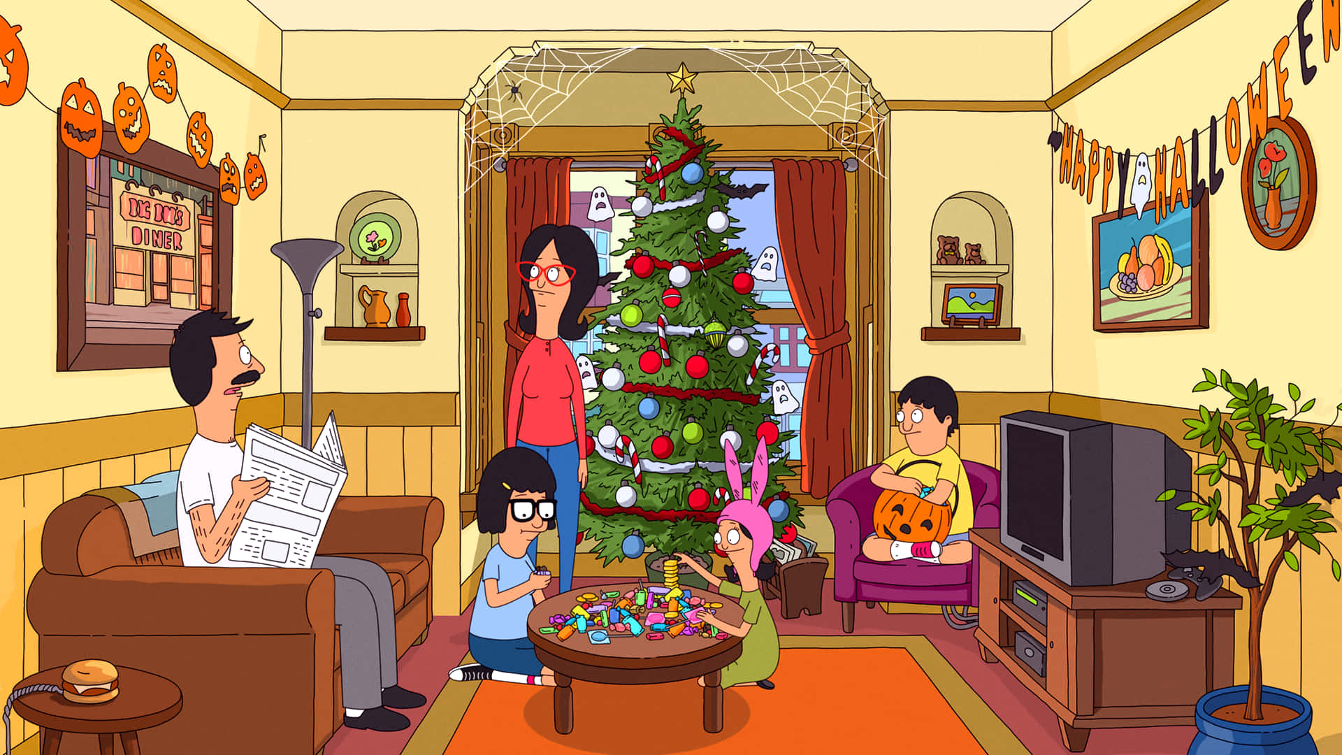 聖誕同萬聖節 - Bob's Burgers 背景 壁紙 — Bob's Burgers 一家聚集在一個溫暖明亮的客廳裡，客廳裝飾著萬聖節和聖誕節的節日燈飾和聖誕樹。