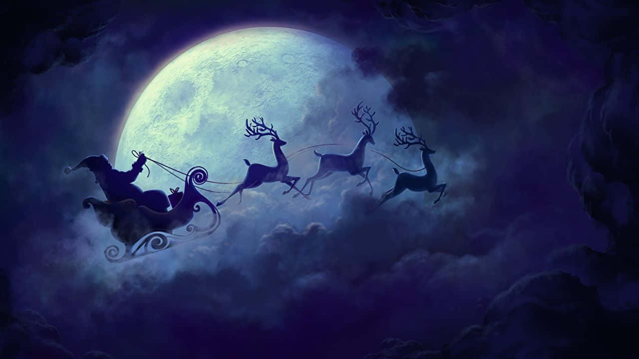 Santa Claus 桌布 壁紙 — 聖誕老人乘坐由三隻馴鹿拉著的雪橇，在黑暗的雲層中飛馳，背景是巨大的發光月亮。