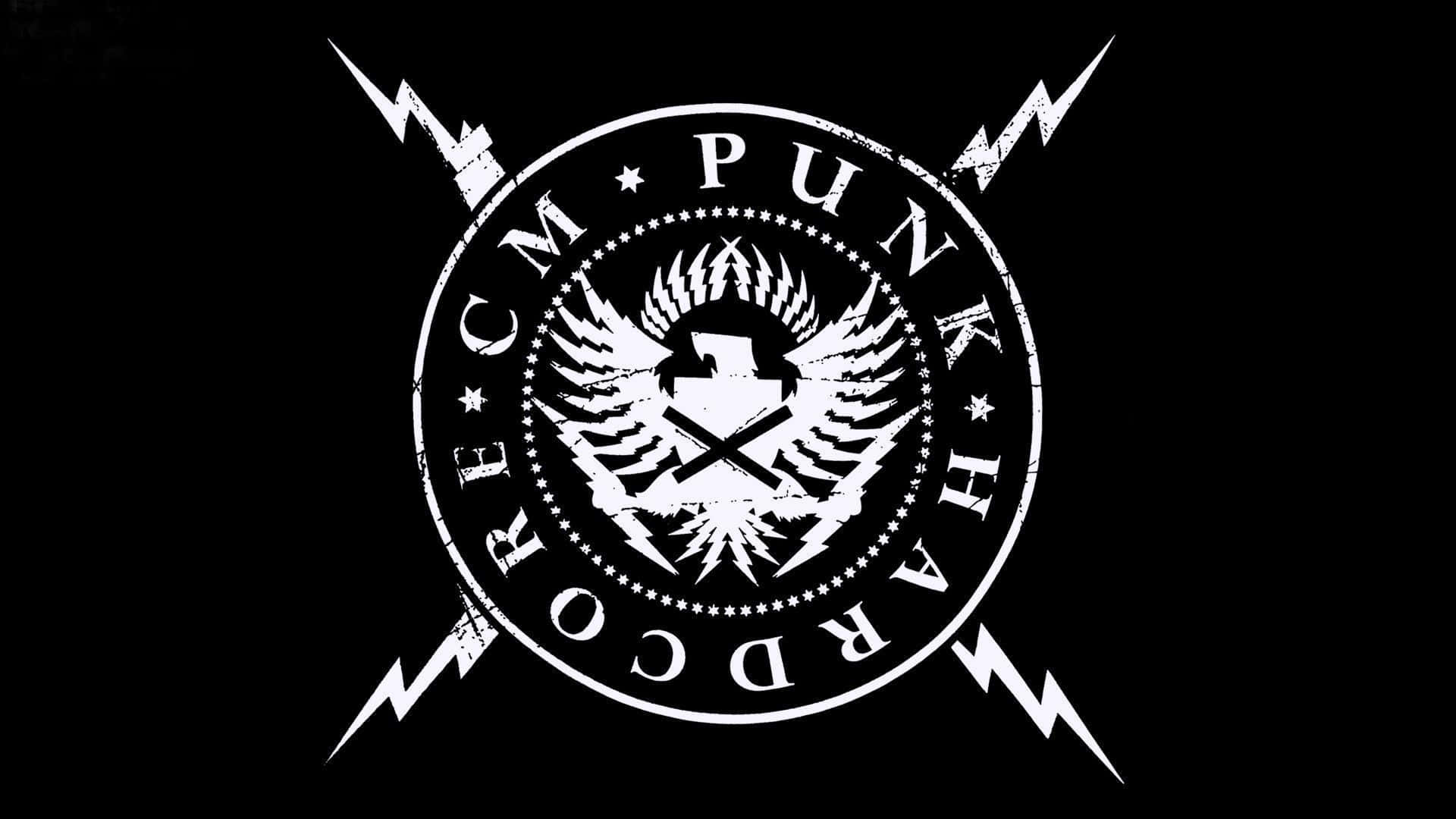 CM Punk Hardcore 摔角標誌，帶有交叉劍和閃電。