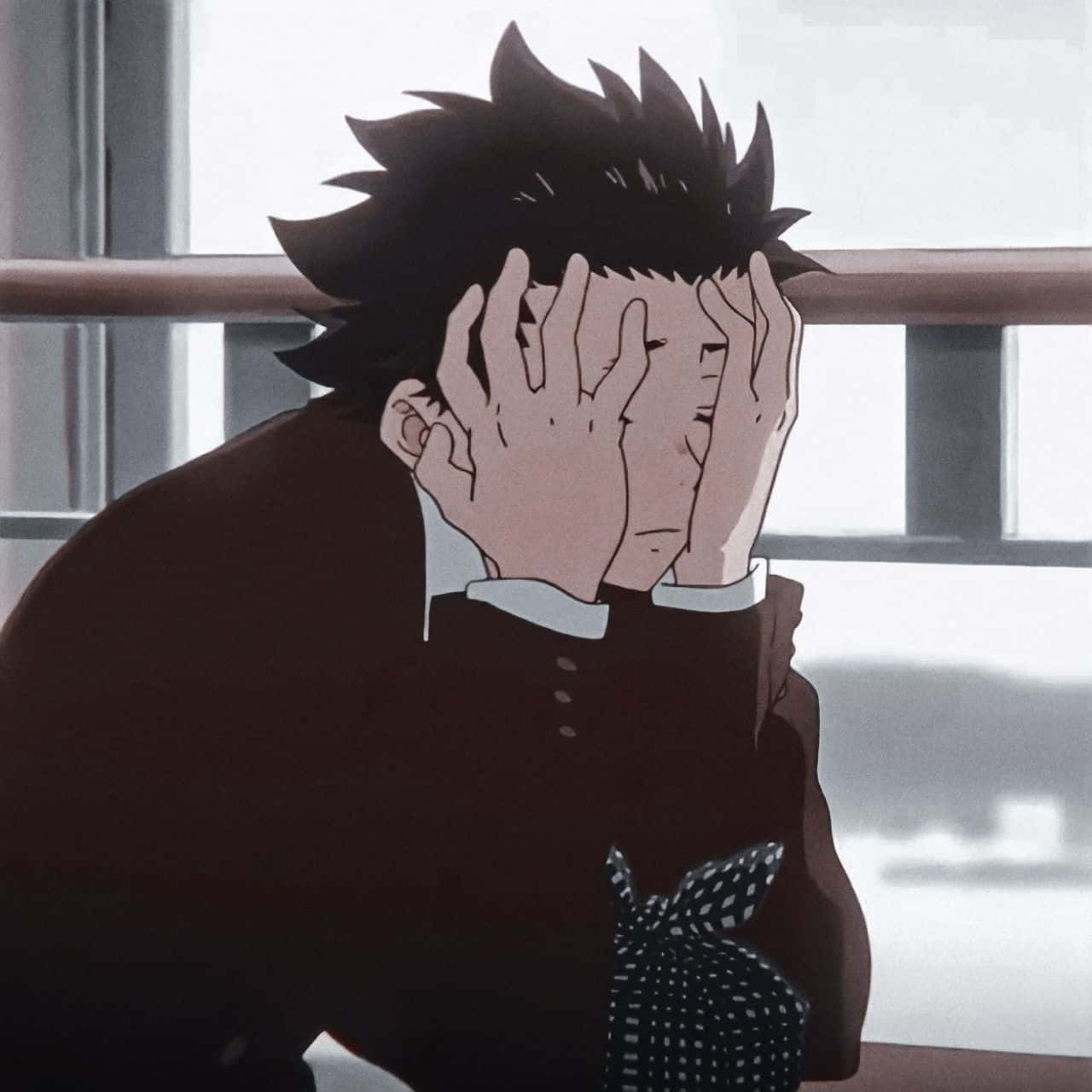 動漫男孩穿著校服在窗邊用手掩面