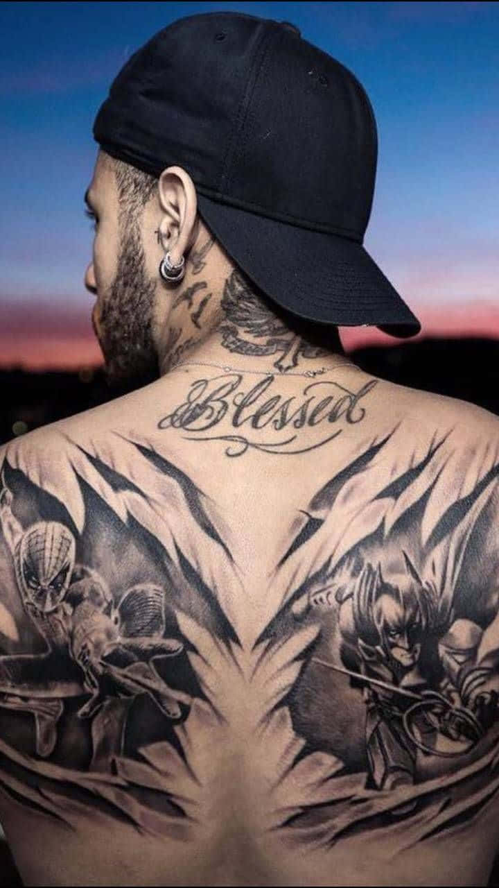背上紋身的男人 壁紙