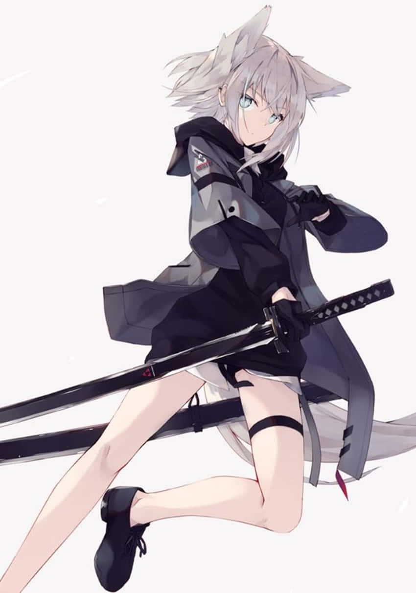 長著狐狸耳朵的動漫女孩，以戰鬥姿勢握著武士刀。