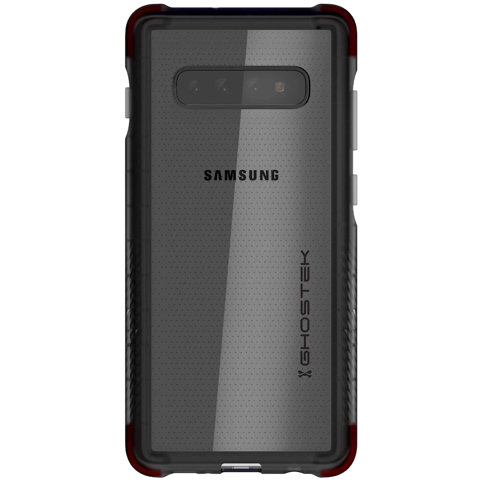 Samsung Galaxy S10e裝在透明保護殼中，邊緣為紅色。