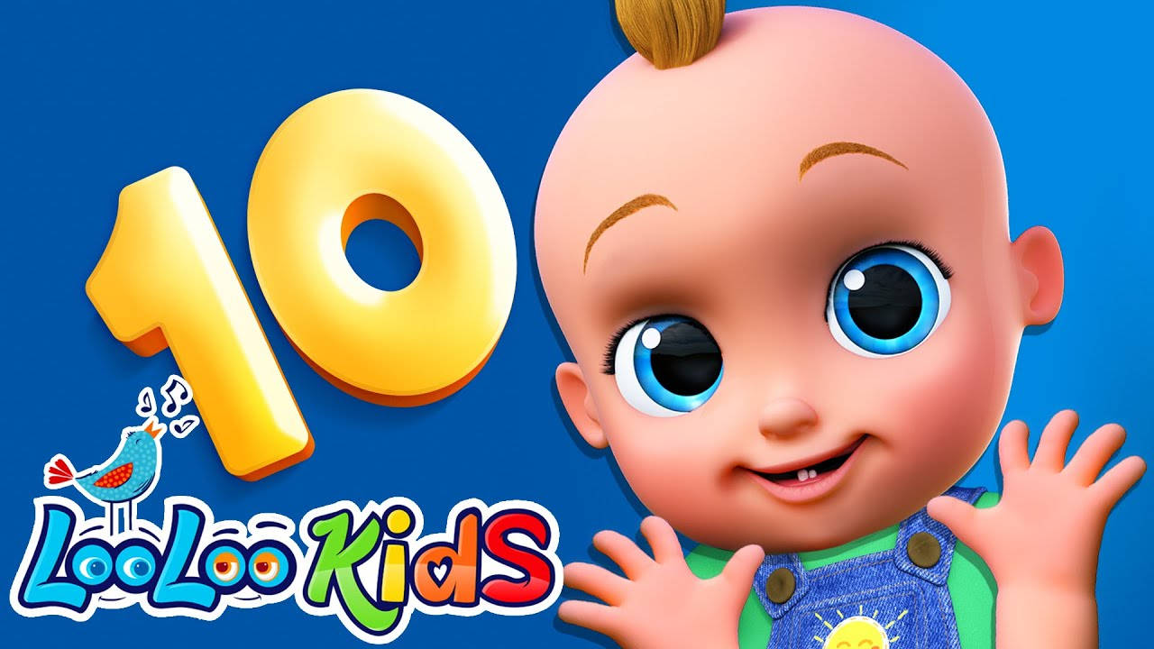 與Looloo Kids一起玩樂學習 壁紙 — 一個快樂的3D渲染嬰兒，藍眼睛，一撮頭髮，在鮮豔的藍色背景上，在一個大的黃色數字十旁邊揮手。