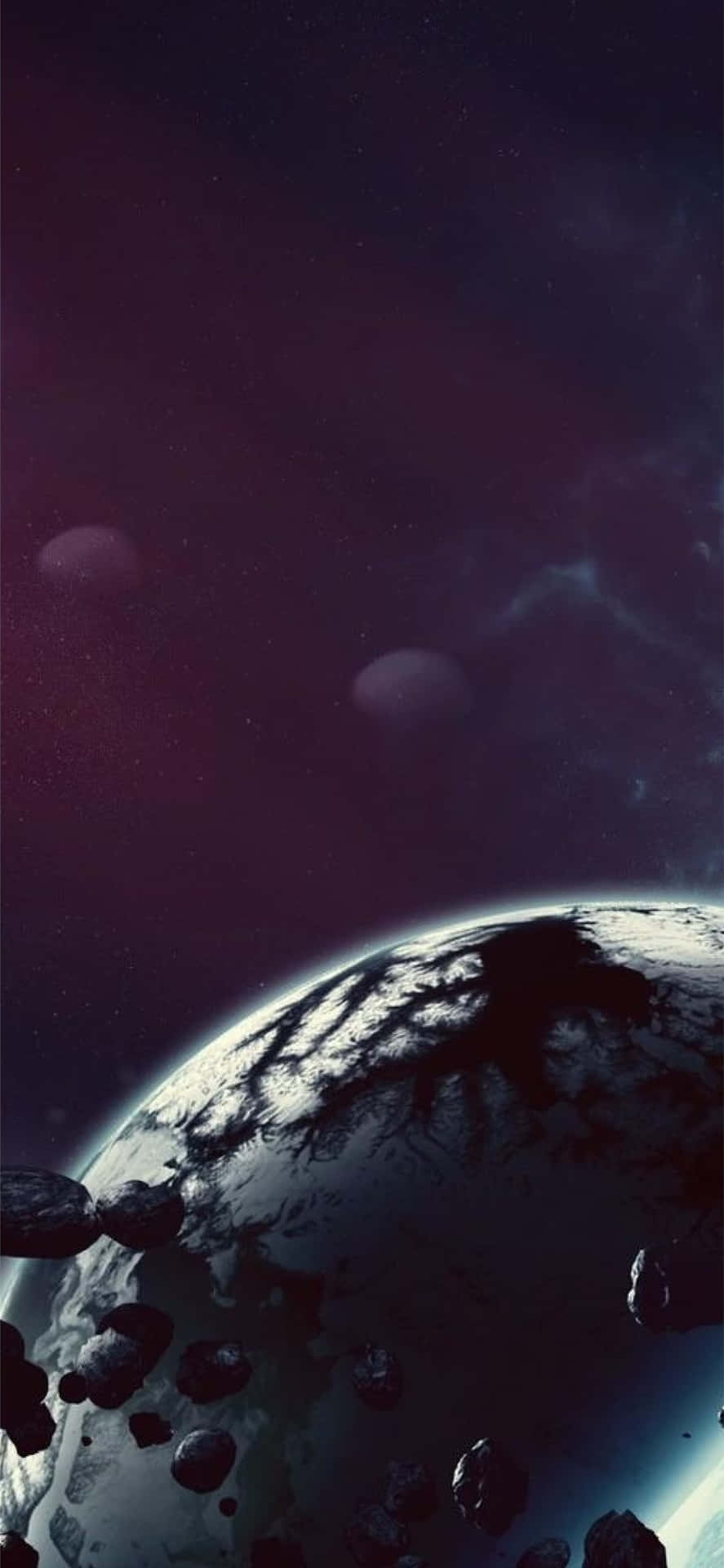 在紫色星雲天空中帶有冰冷隕石坑和漂浮小行星的星球。
