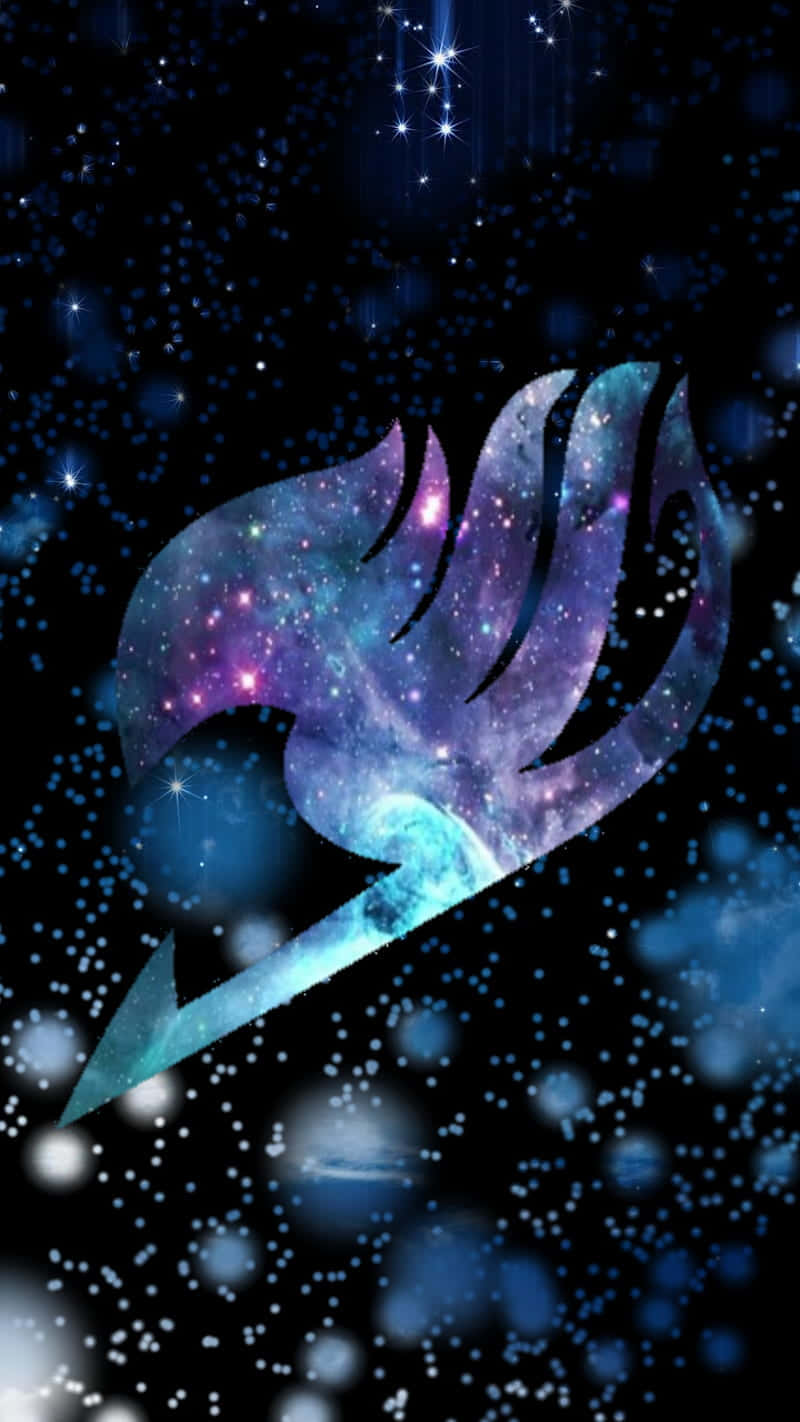一個發光的龍徽章，充滿星星和星雲，背景是黑暗的宇宙。