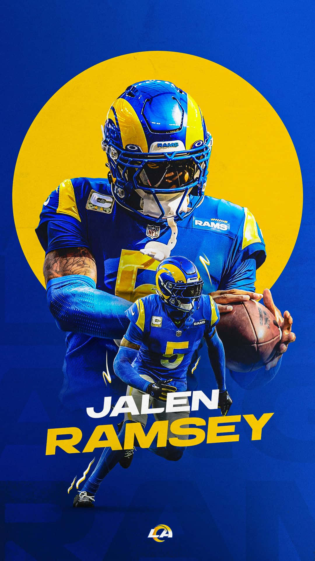 NFL球員Jalen Ramsey身穿公羊隊制服，以動態姿勢手持橄欖球。