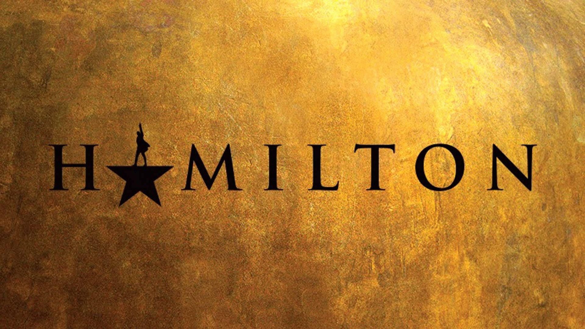 Hamilton 標誌，星星上有一個人影，背景為紋理金色。