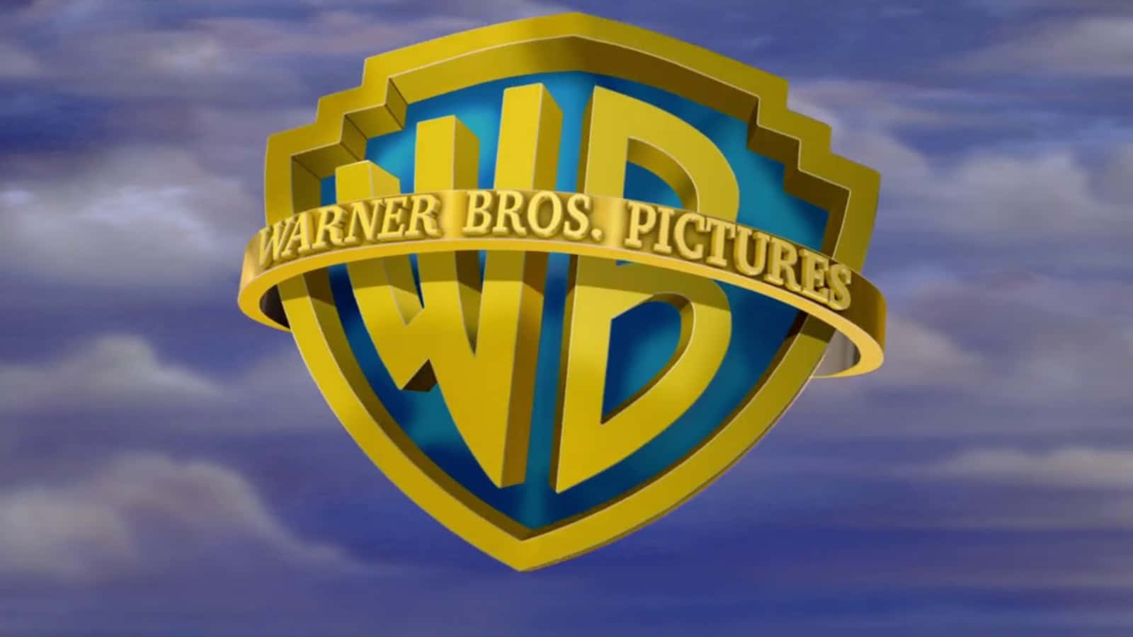 陰天背景下的金色 Warner Bros Pictures 標誌