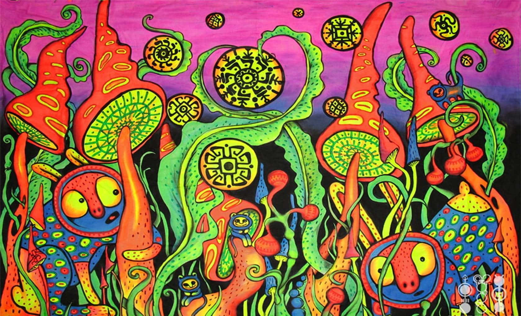 色彩繽紛又有趣的迷幻蘑菇 壁紙 — 充滿活力的迷幻藝術作品，以紫色漸變背景為襯托，呈現發光的外星生物和幾何圖案。