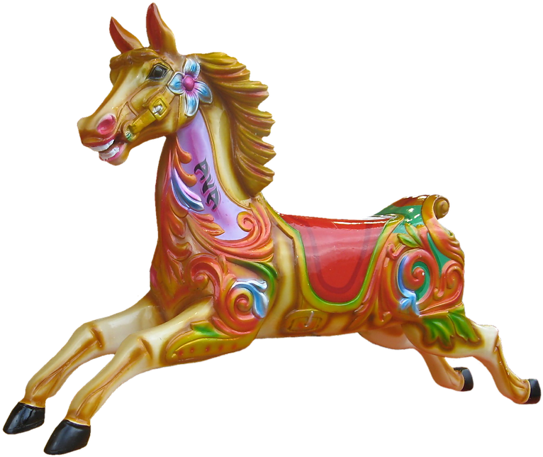 色彩繽紛的旋轉木馬馬匹模型 壁紙 — 一匹色彩繽紛的旋轉木馬，帶有漩渦圖案和花卉韁繩，在純黑背景上靜止不動。