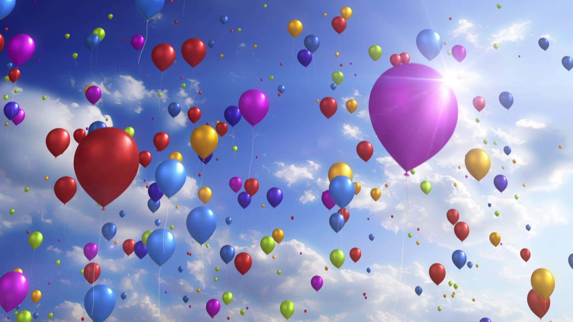 Balloon 桌布 壁紙 — 色彩繽紛的氣球在明亮的藍天中歡快地飄浮，伴隨著蓬鬆的白雲和閃耀的太陽。