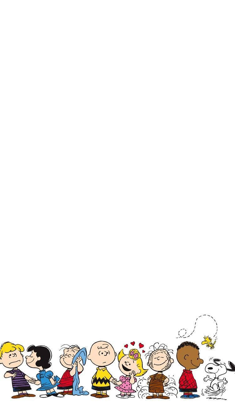 花生漫畫角色與史努比和胡士托排成一列