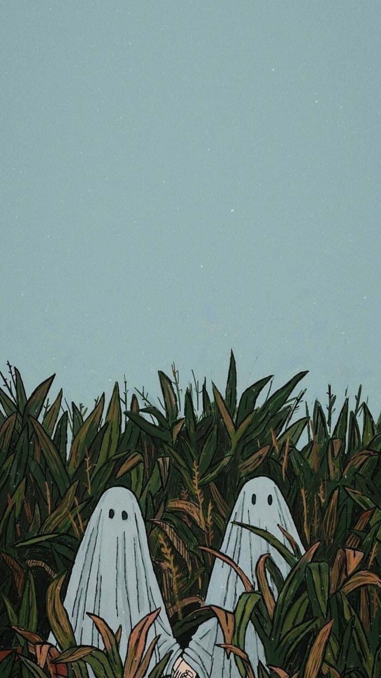 草地中葉片的近距離特寫 壁紙 — 兩個簡單的白色幽靈從高大的深綠色玉米稈中探出頭來，背景是淡藍色的夜空。
