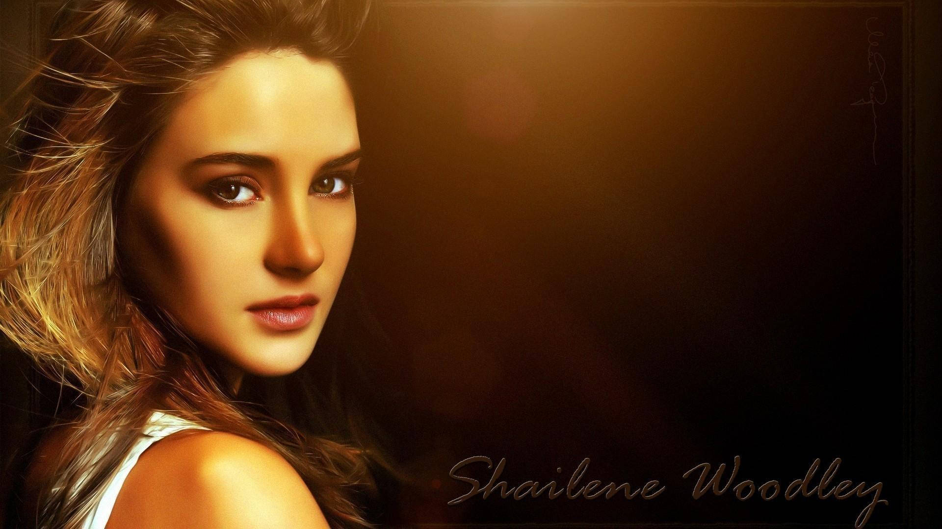 溫暖光線下的 Shailene Woodley 肖像，頭髮飄逸，背景柔焦。