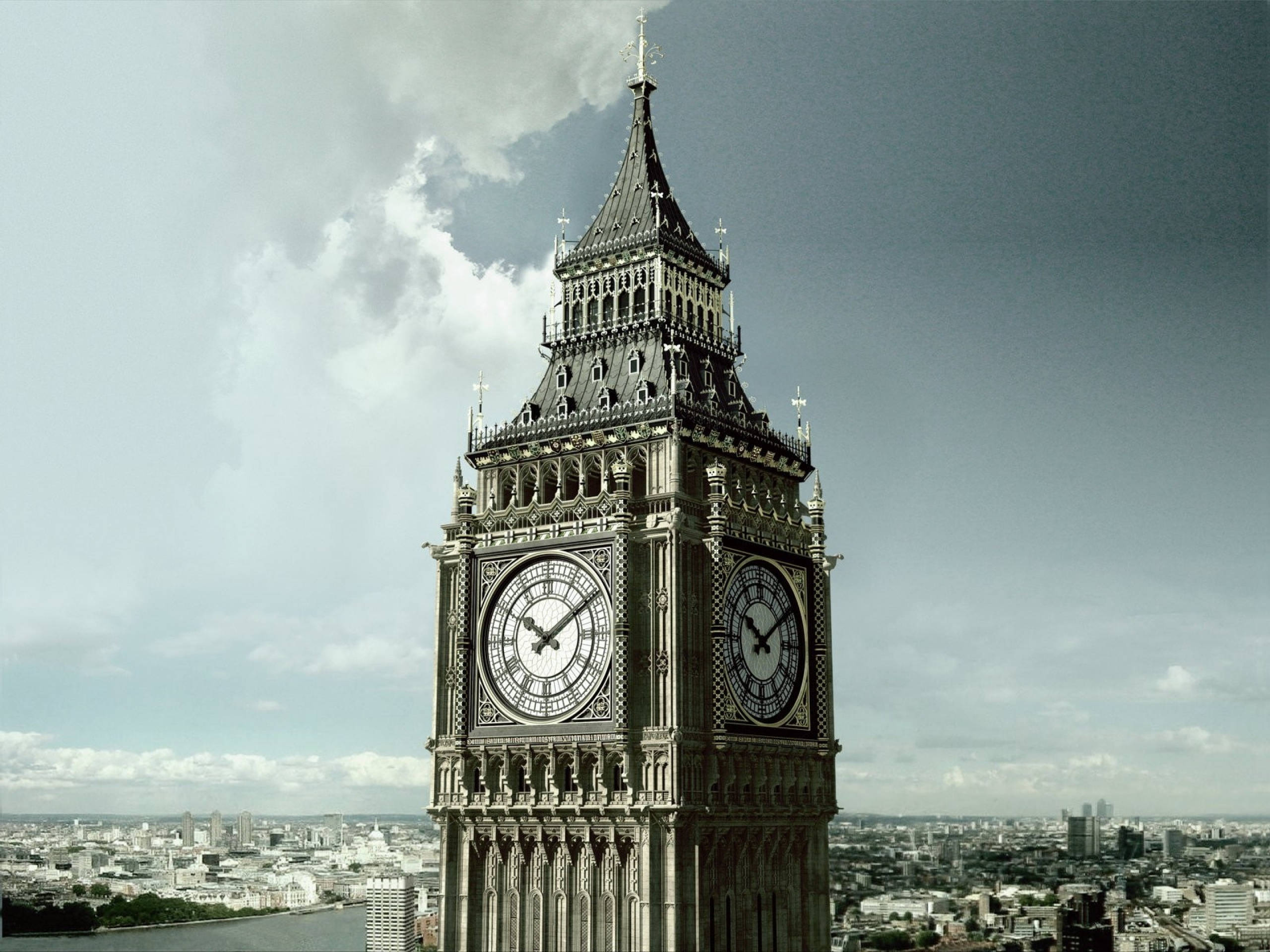 England 桌布 壁紙 — 華麗的哥德式建築的伊麗莎白塔佔據了俯瞰河流的多雲倫敦天際線。