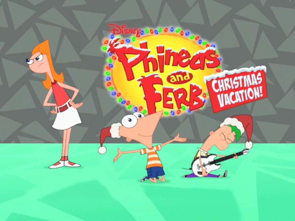 Phineas And Ferb 桌布 壁紙 — 菲尼斯、費布和坎迪斯穿著節日聖誕服裝，在幾何背景前拿著聖誕燈和結他。
