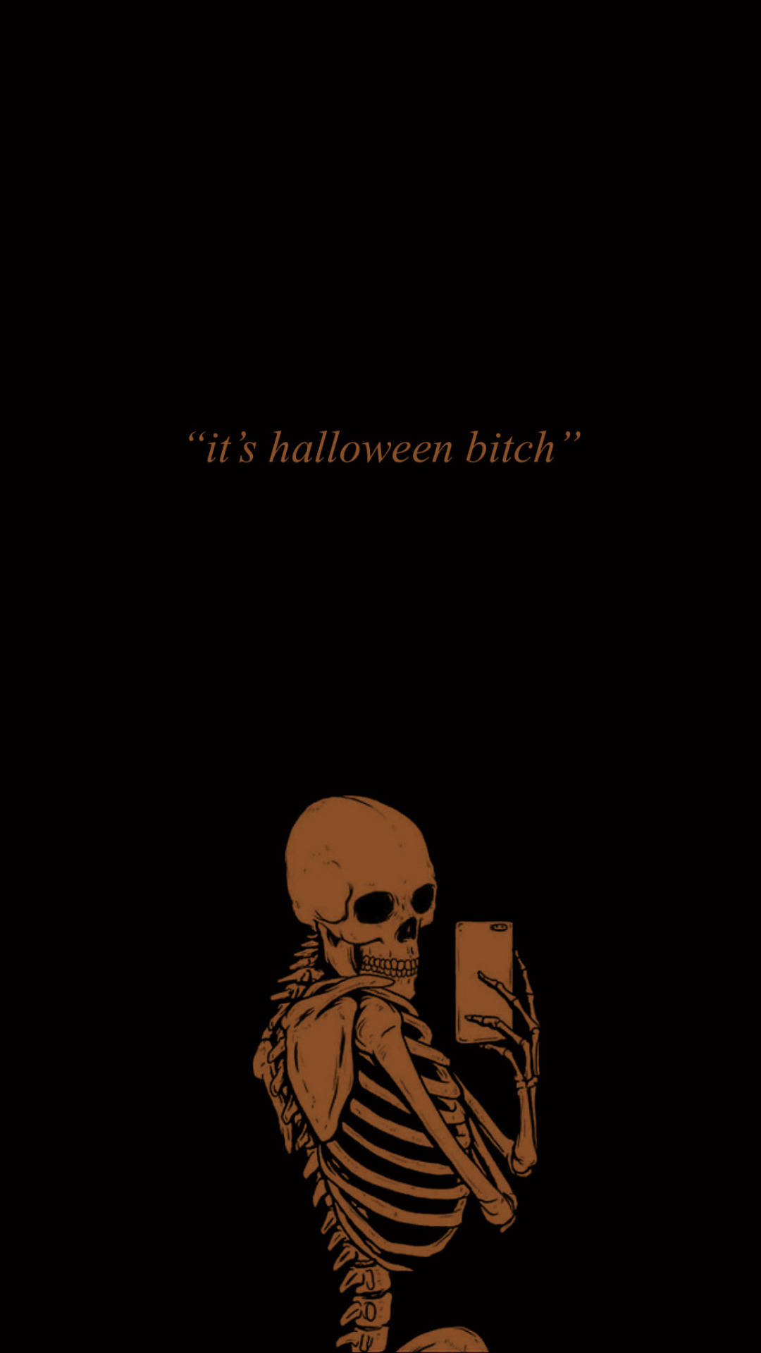 橙色骷髏拿著手機自拍，文字it's halloween bitch在黑色背景上