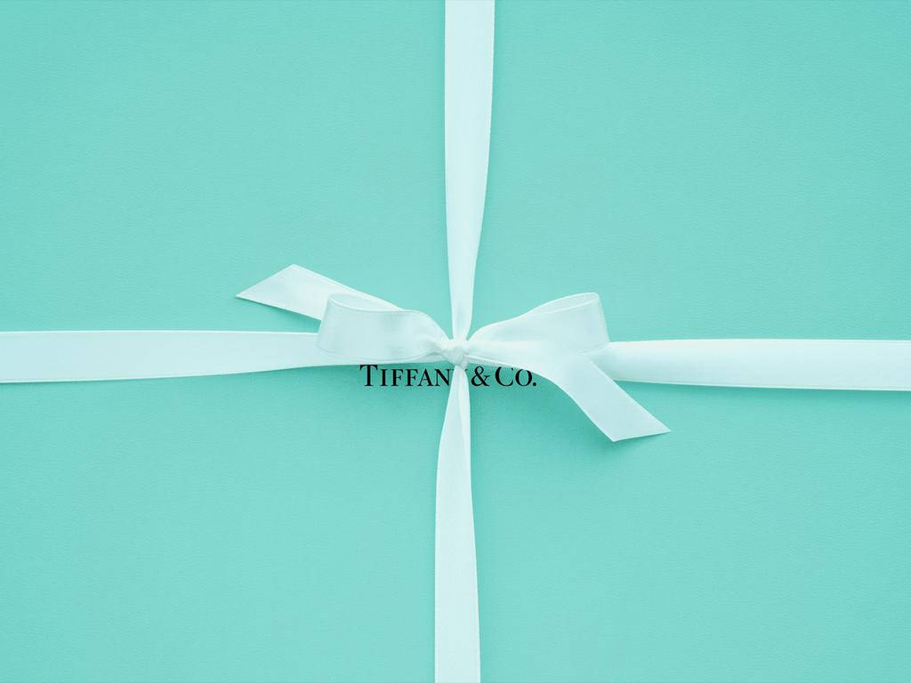 Tiffany & Co. 禮物盒，藍色背景上帶白色蝴蝶結