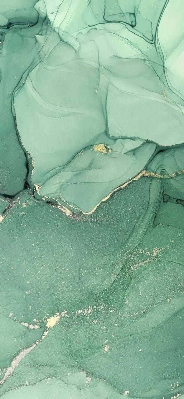 薄荷綠大理石之美 壁紙 — 流動的藍綠色和金色抽象顏料漩渦，帶有精緻的白色斑點和深色紋理。