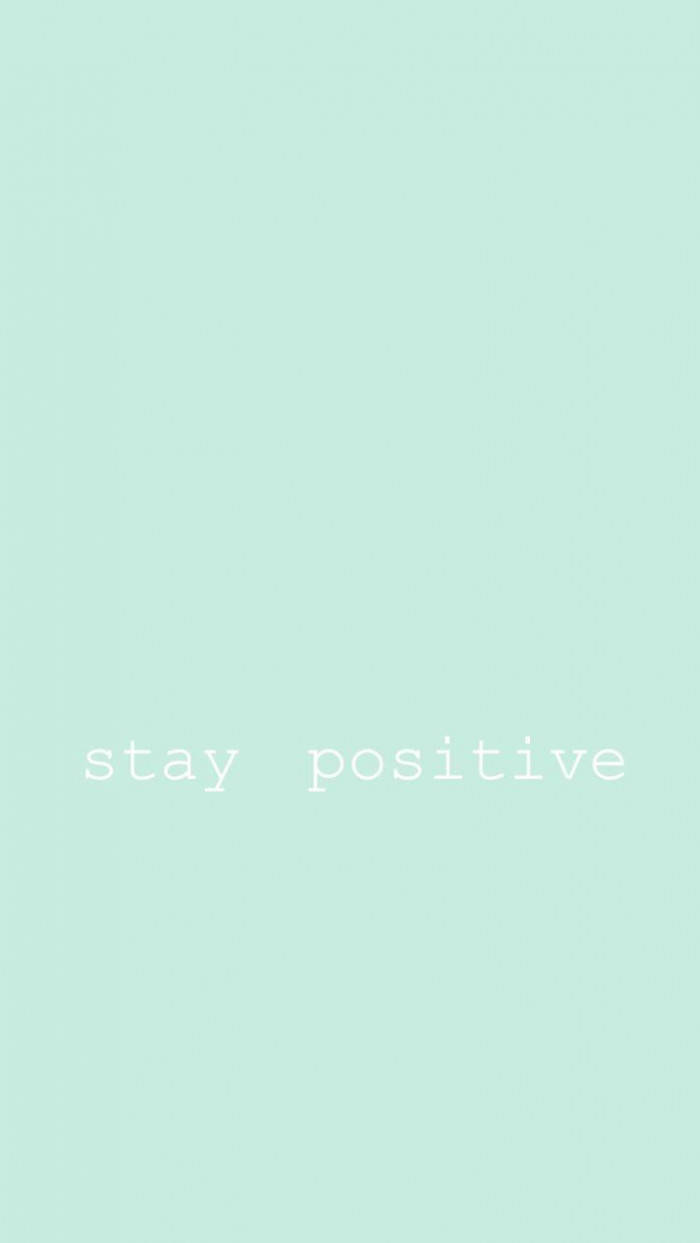 薄荷綠色背景，白色文字寫著 stay positive