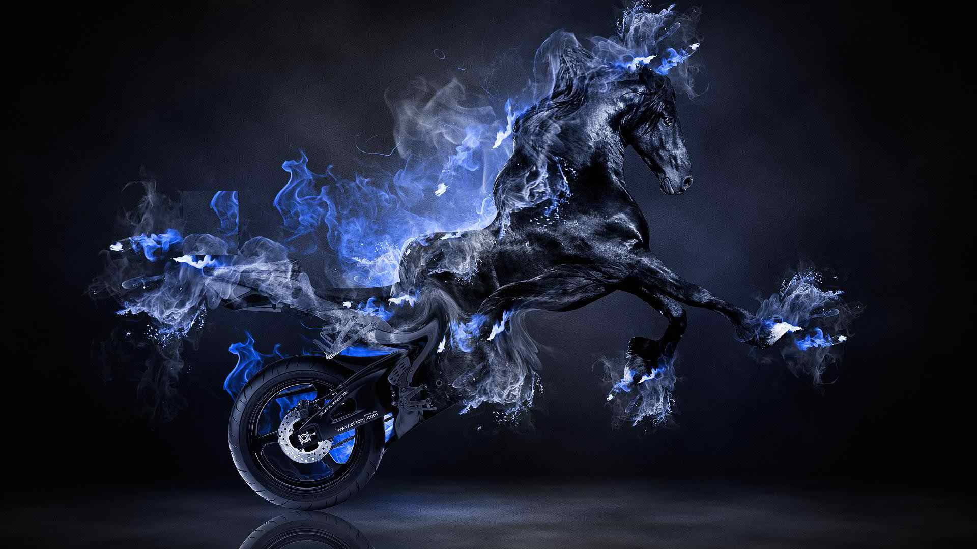 藍焰杜卡迪馬 壁紙 — 一輛黑色電單車，後輪躍出一匹幽靈般的藍色駿馬，背景漆黑。
