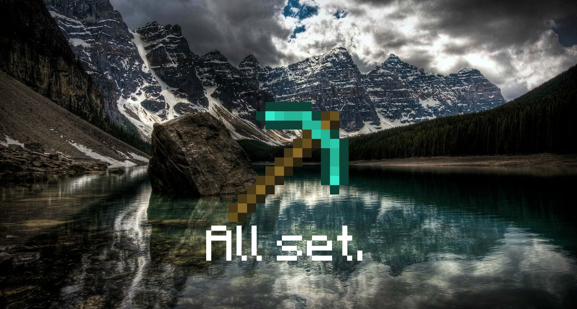 像素化的Minecraft鎬漂浮在山湖上，有積雪的山峰和暴風雨天空的倒影。