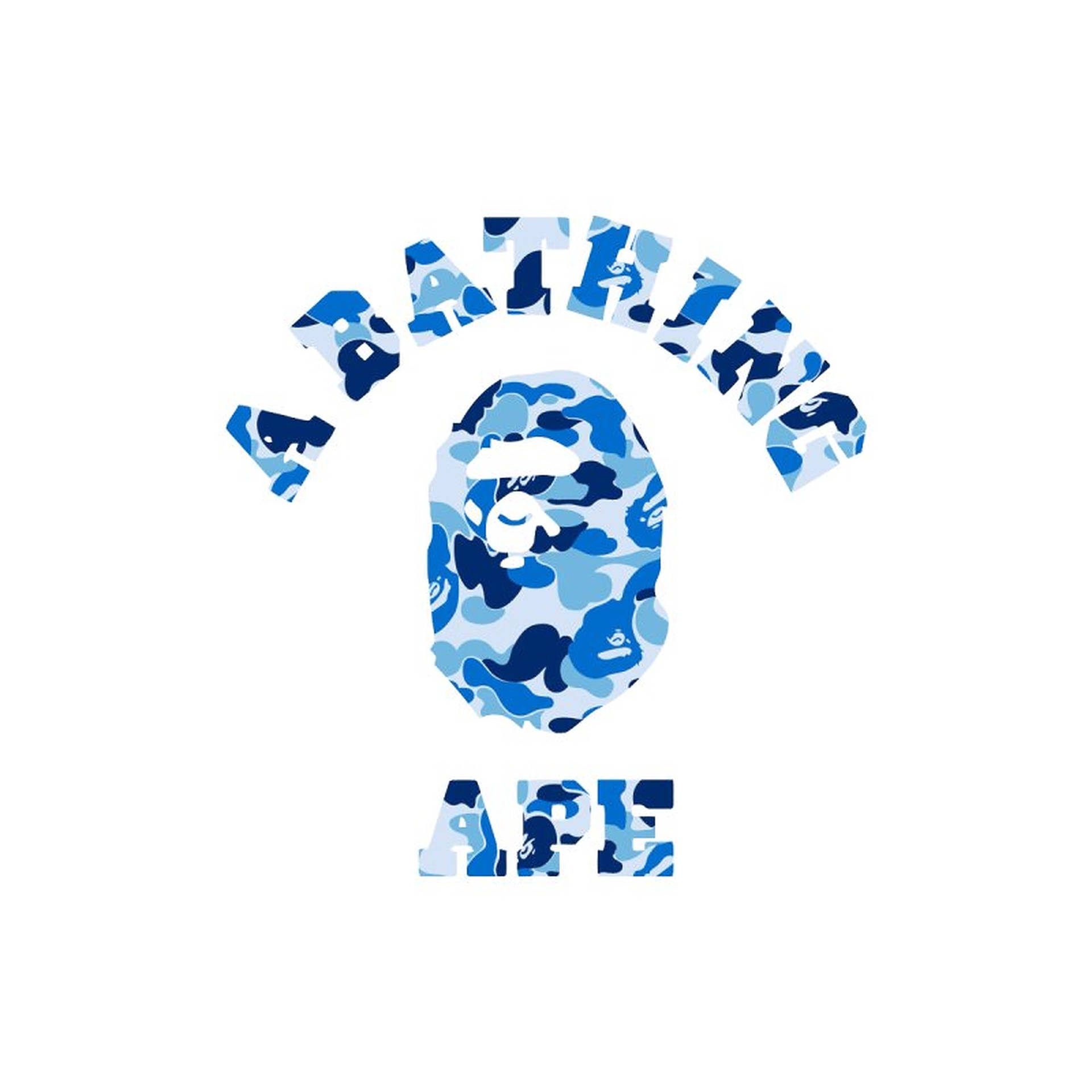 藍色迷彩BAPE標誌，帶有猿頭和文字，白色背景。