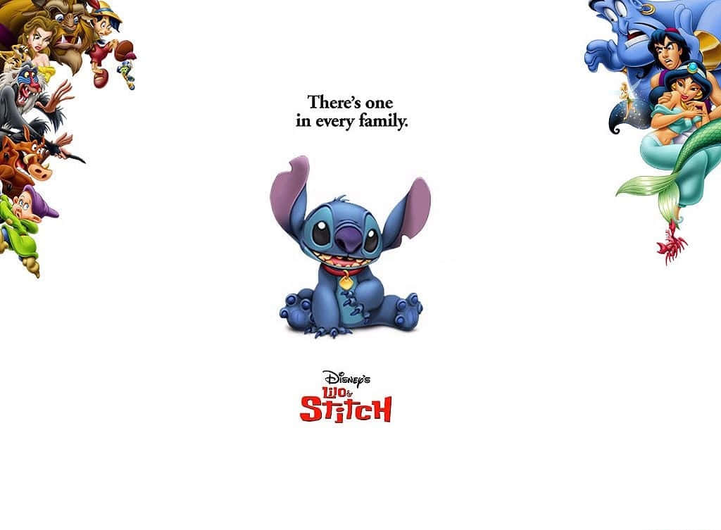 Cute Lilo And Stitch 桌布 壁紙 — 藍色外星人史迪仔坐在中央，被迪士尼角色包圍，標語是每個家庭都有一個。