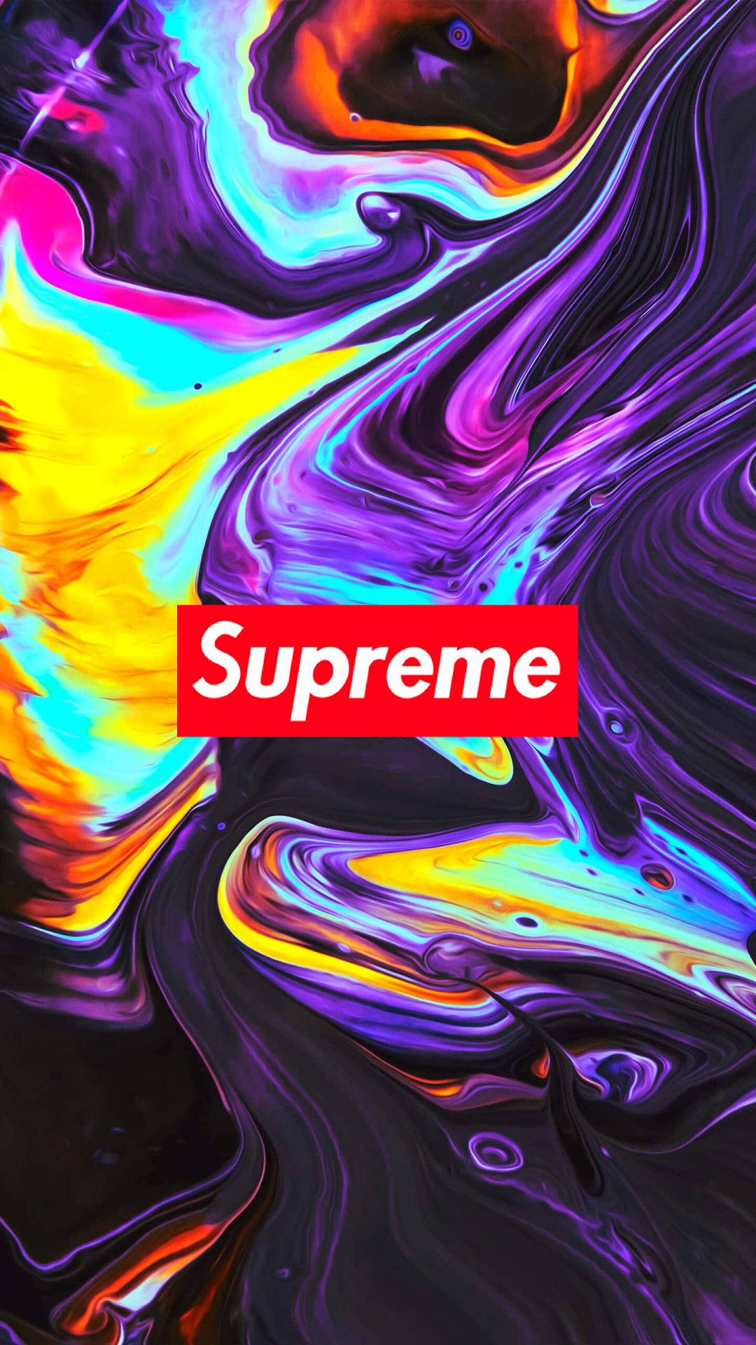 Supreme標誌在旋轉多彩的抽象背景上。