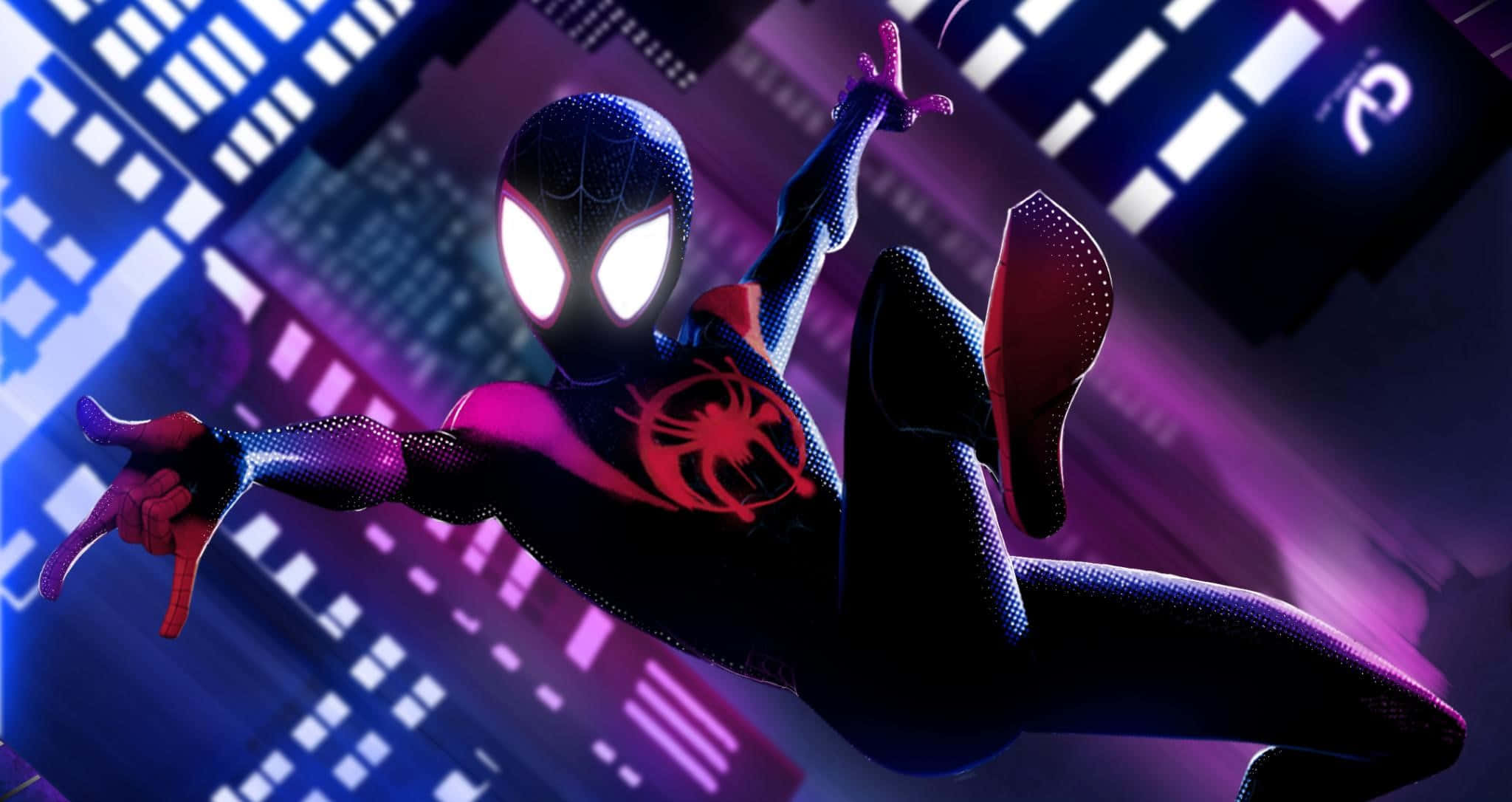 Miles Morales 動漫 桌布 壁紙 — 蜘蛛俠在夜晚穿過霓虹燈閃爍的城市景觀，眼睛發光，動作充滿動感。