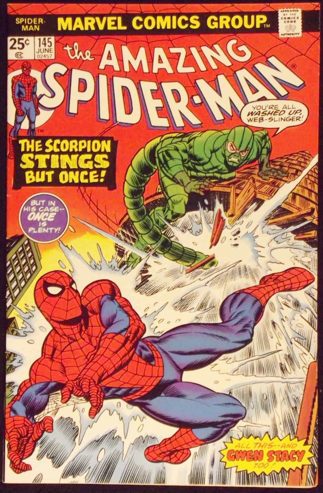 The Scorpion 桌布 壁紙 — 蜘蛛俠在都市景觀中擺盪，而蠍子人從建築物跳下，構成一個動態的漫畫封面。