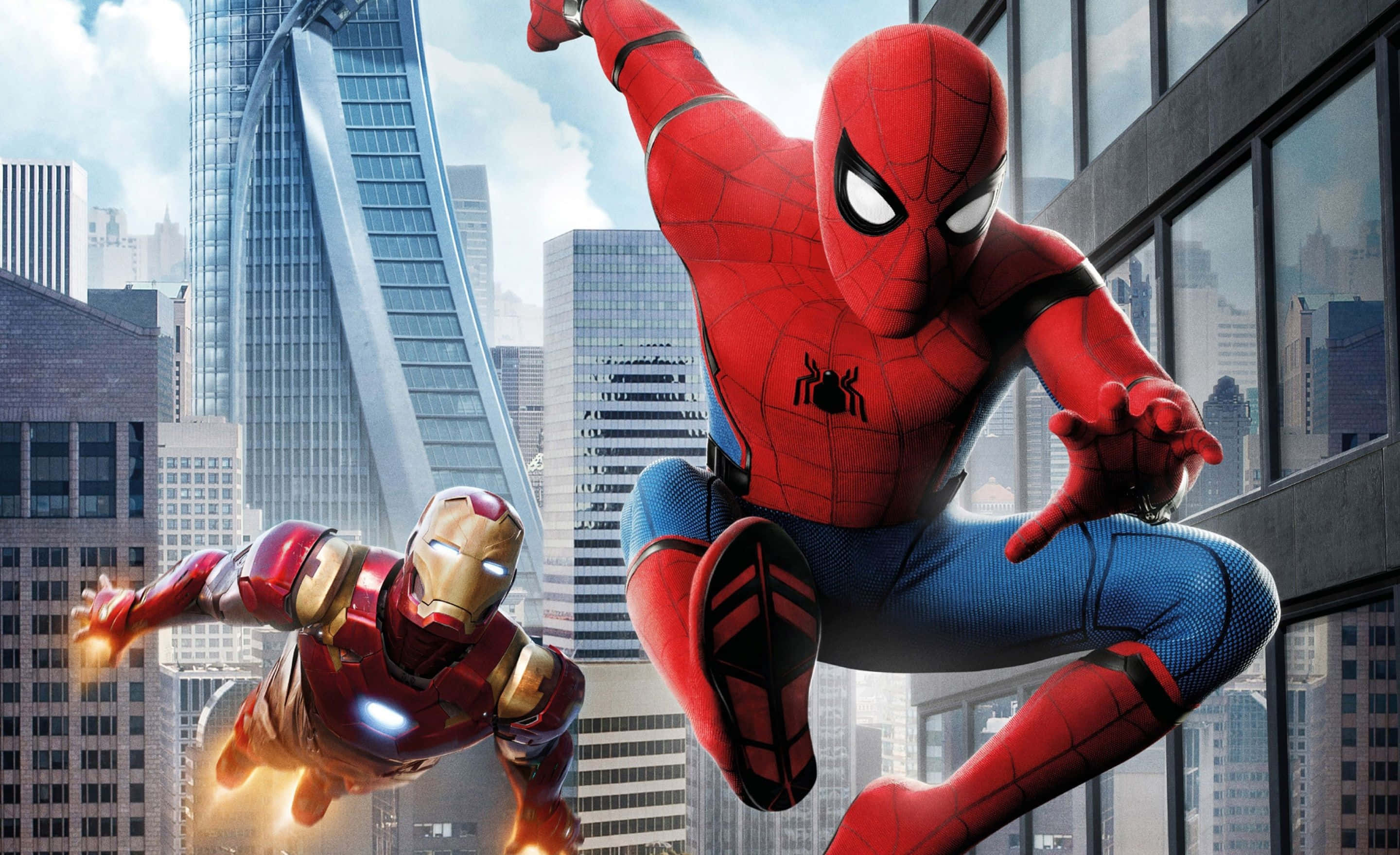 Iron Man And Spider-man 桌布 壁紙 — 蜘蛛俠與鐵甲奇俠在明亮的天空下，動感地飛越一個擁有高聳摩天大樓的現代城市景觀。