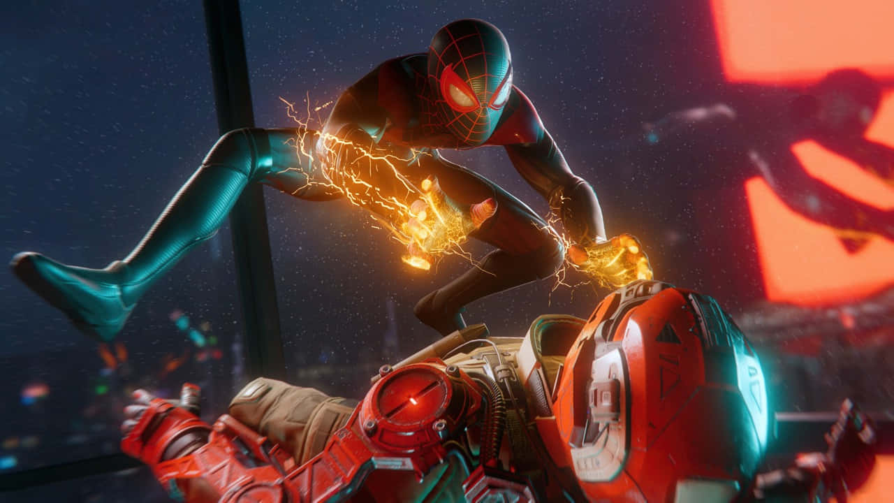 Ps5 Games 桌布 壁紙 — 蜘蛛俠身穿黑色戰衣，雙眼發出紅光，在黑暗的城市景觀中跳躍，伴隨著電能噼啪作響，對抗一名紅色裝甲反派。