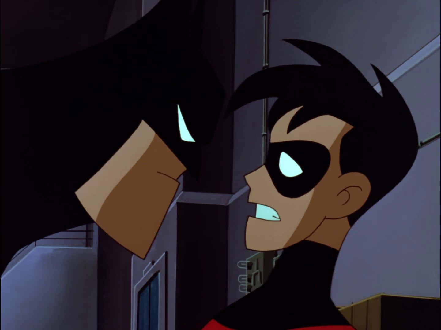 Tim Drake 桌布 壁紙 — 蝙蝠俠和羅賓在昏暗的小巷中對峙，眼睛發光，表情緊張。