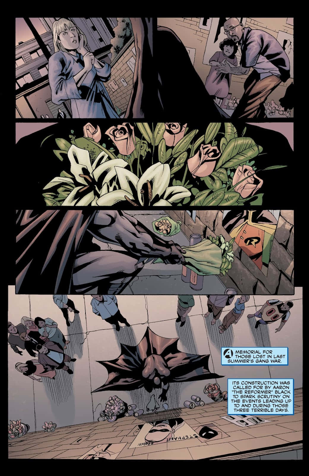 Batman War Games 桌布 壁紙 — 蝙蝠俠在夏季幫派戰爭受害者的紀念碑前放置白色百合花，哀悼者在下方聚集。