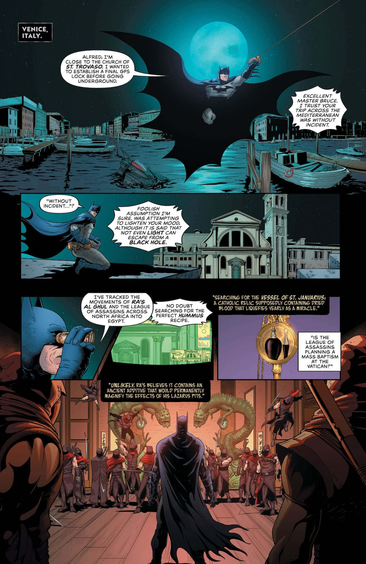 The League Of Assassins 桌布 壁紙 — 蝙蝠俠在夜晚的威尼斯上空，在發光的月亮下翱翔，而漫畫格顯示他在大教堂中與惡棍對峙並討論計劃。
