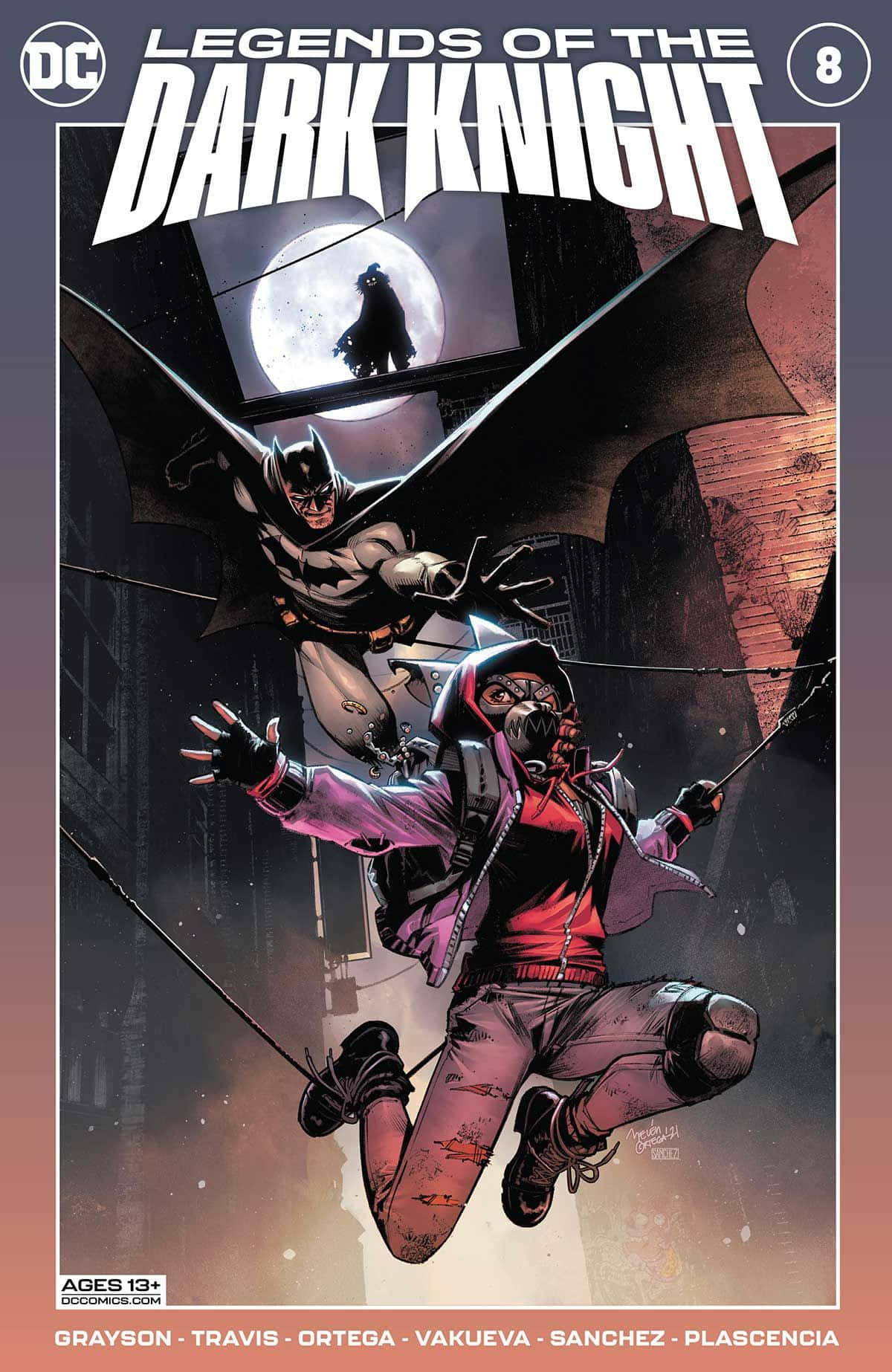 Legends Of The Dark Knight 桌布 壁紙 — 蝙蝠俠在夜晚跳過一個骯髒的城市小巷，一個戴著粉紅色連帽衫的蒙面惡棍在滿月下向他蕩來。