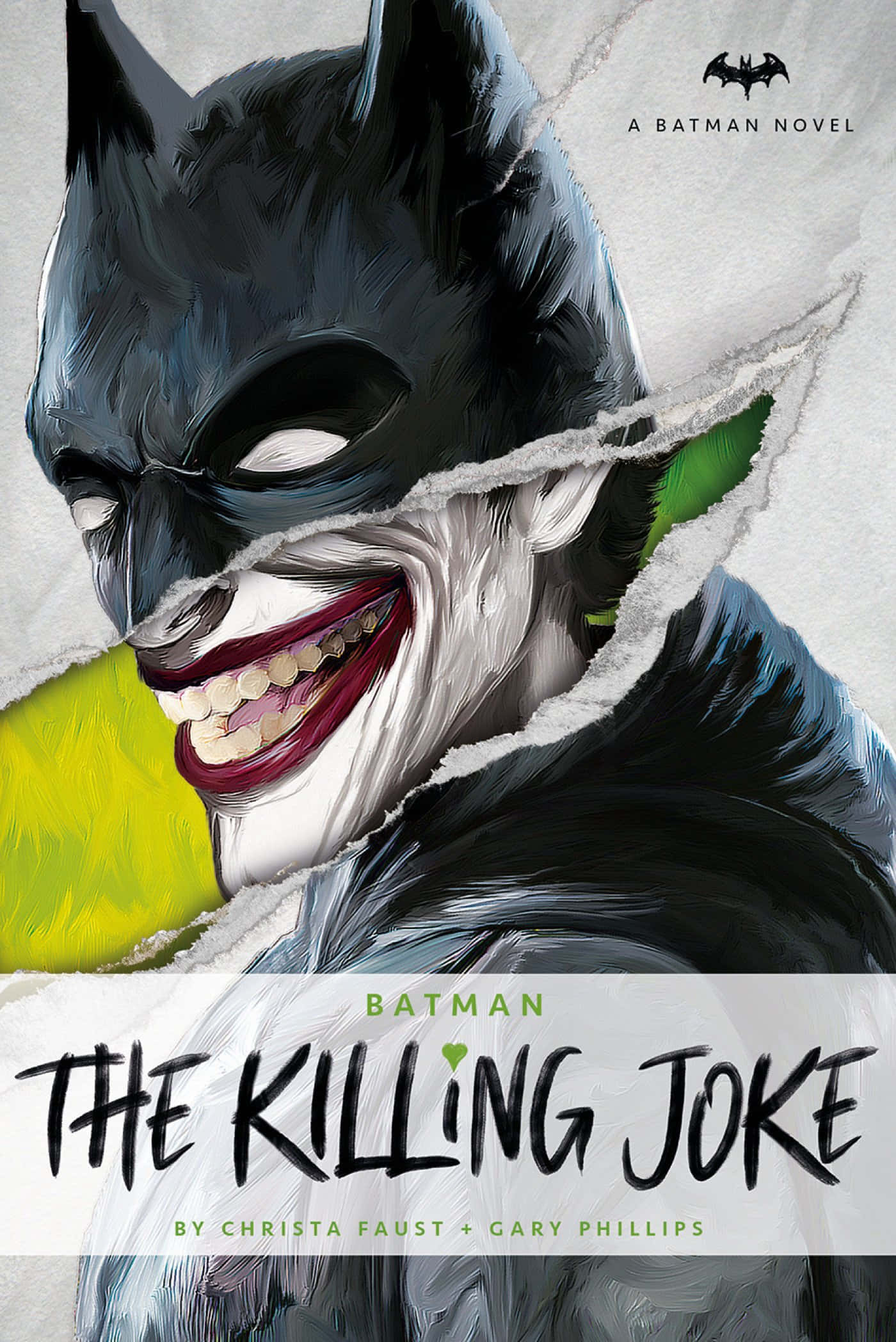 The Killing Joke 桌布 壁紙 — 蝙蝠俠的面具撕裂，露出小丑狂躁的笑容，背景是撕碎的紙張。