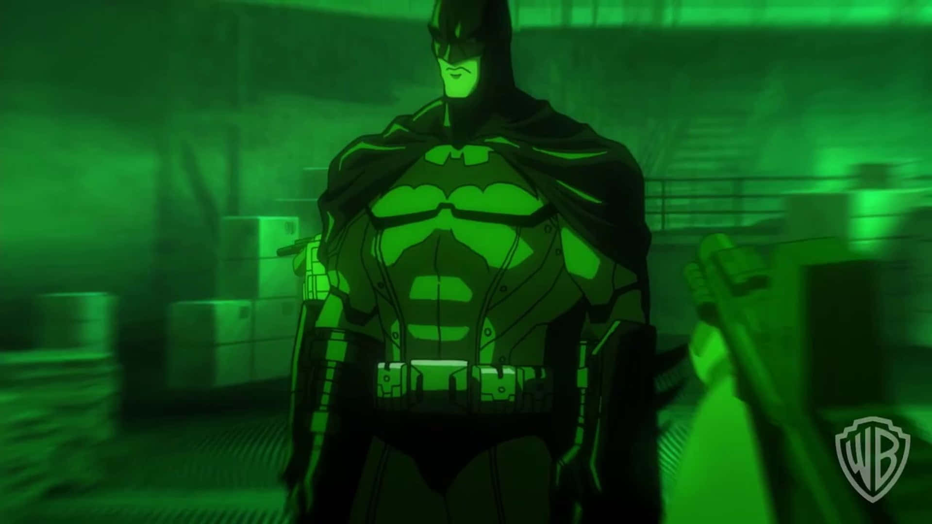 Batman Assault On Arkham 桌布 壁紙 — 蝙蝠俠站在一個昏暗的工業空間，被監視器發出的詭異綠光籠罩。